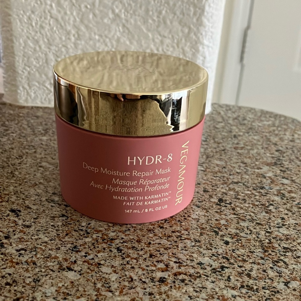 Vegamour Hydr-8 deep moisture repair mask